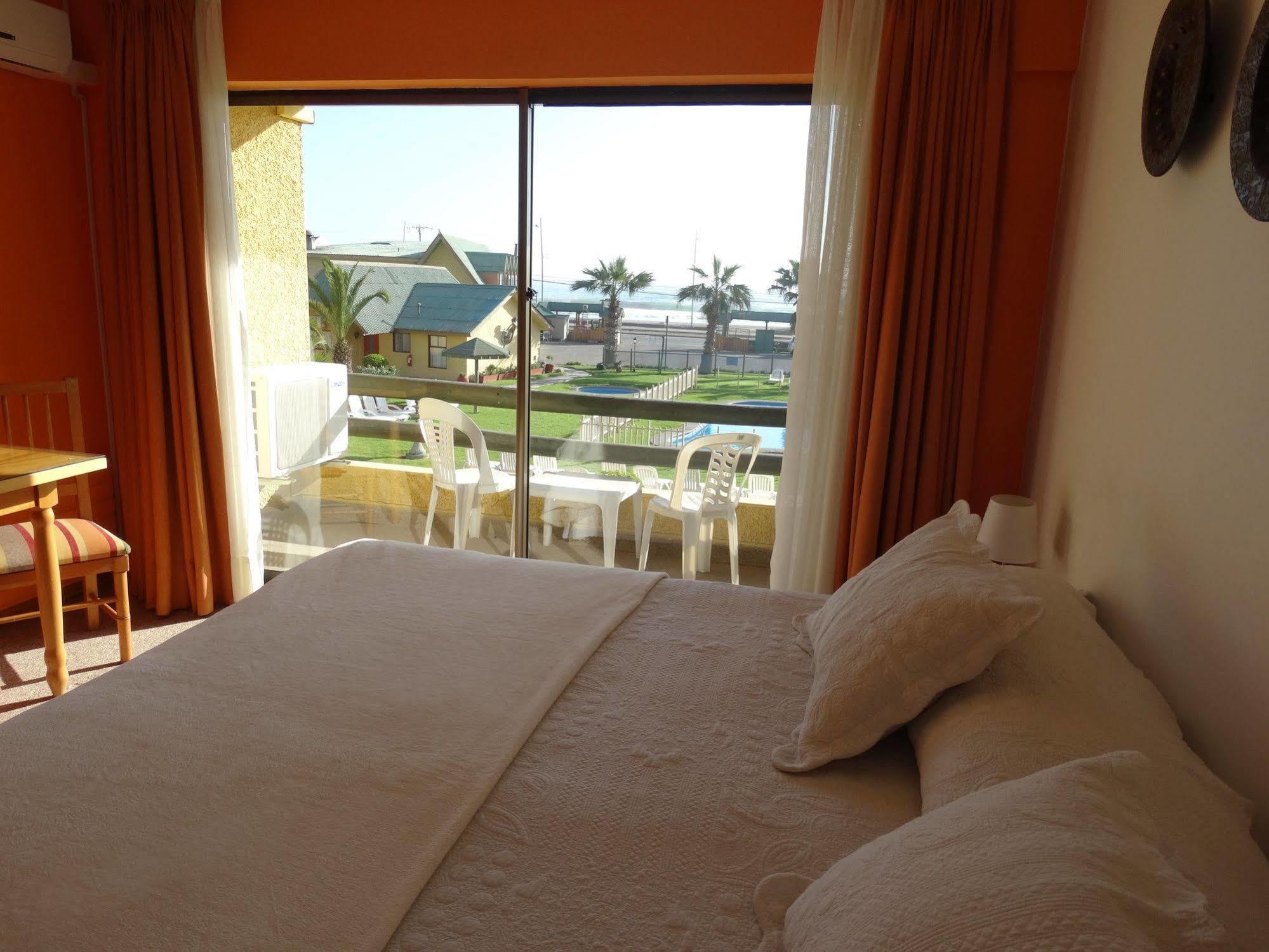 Hotel Y Cabanas Mar De Ensueno Ла-Серена Экстерьер фото