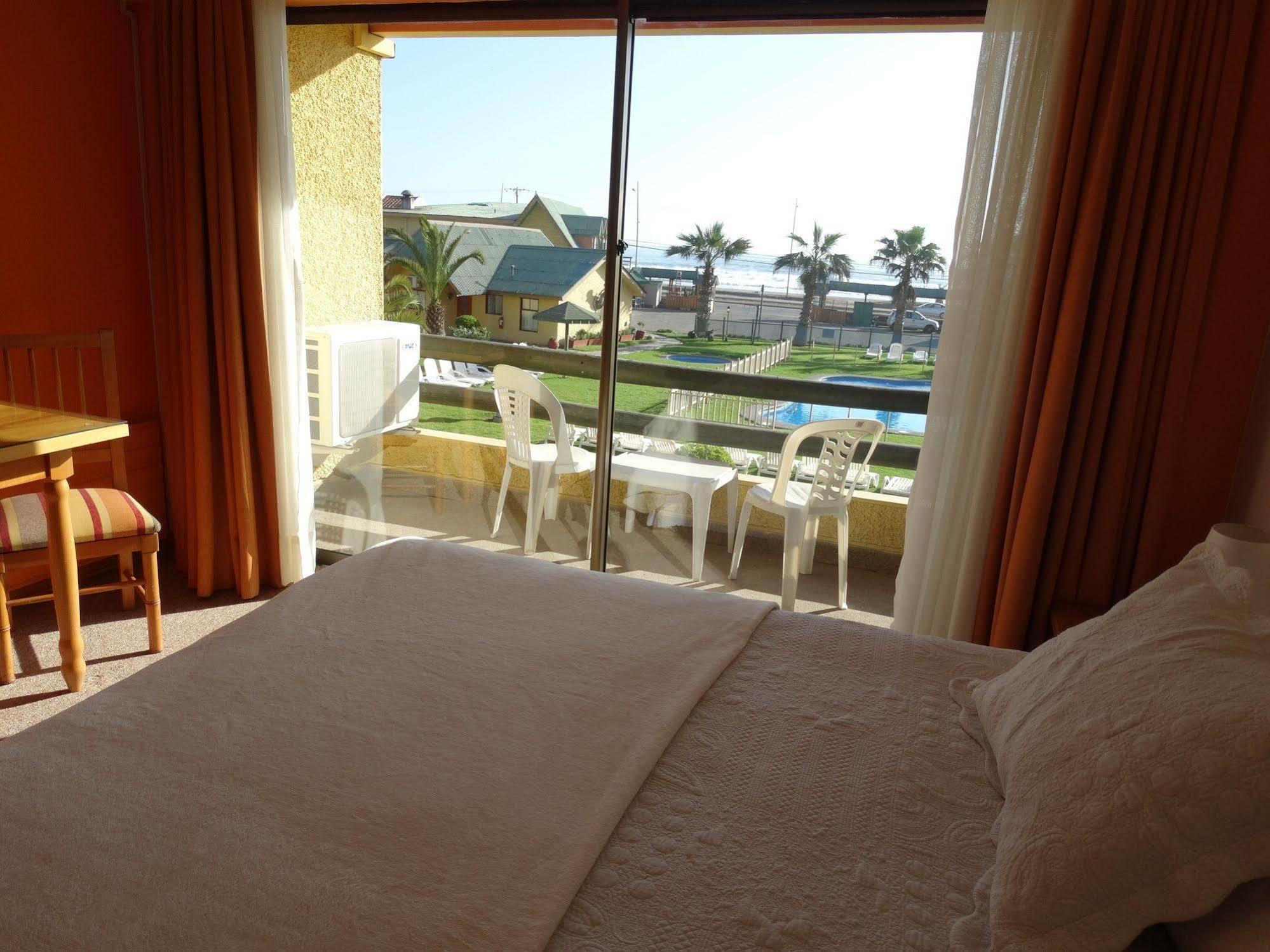 Hotel Y Cabanas Mar De Ensueno Ла-Серена Экстерьер фото