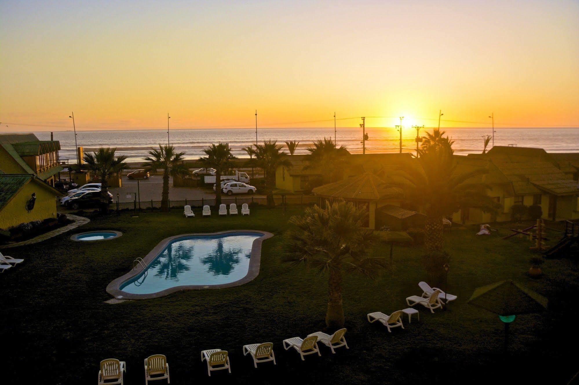 Hotel Y Cabanas Mar De Ensueno Ла-Серена Экстерьер фото